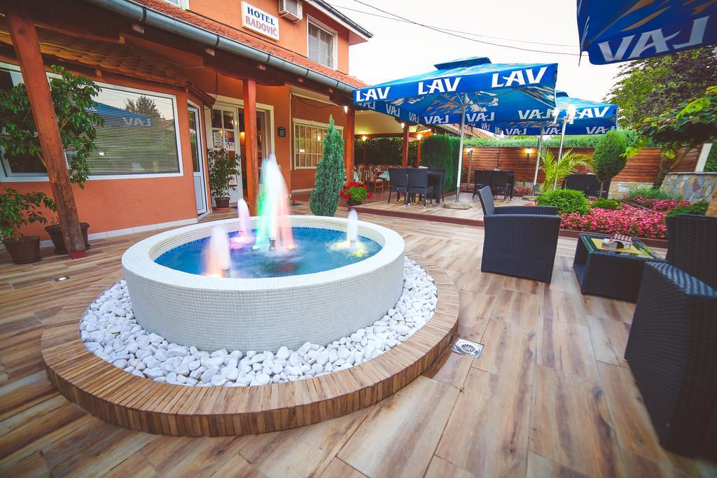Garni Hotel Radovic Крагуевац Екстериор снимка