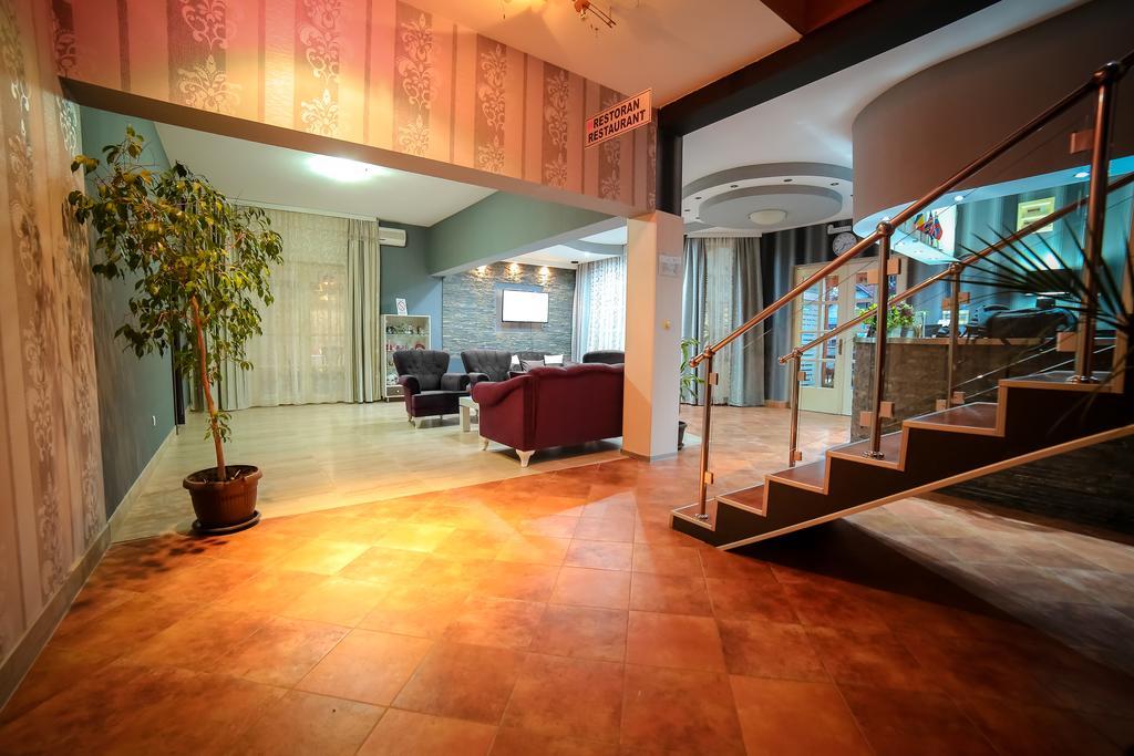 Garni Hotel Radovic Крагуевац Екстериор снимка
